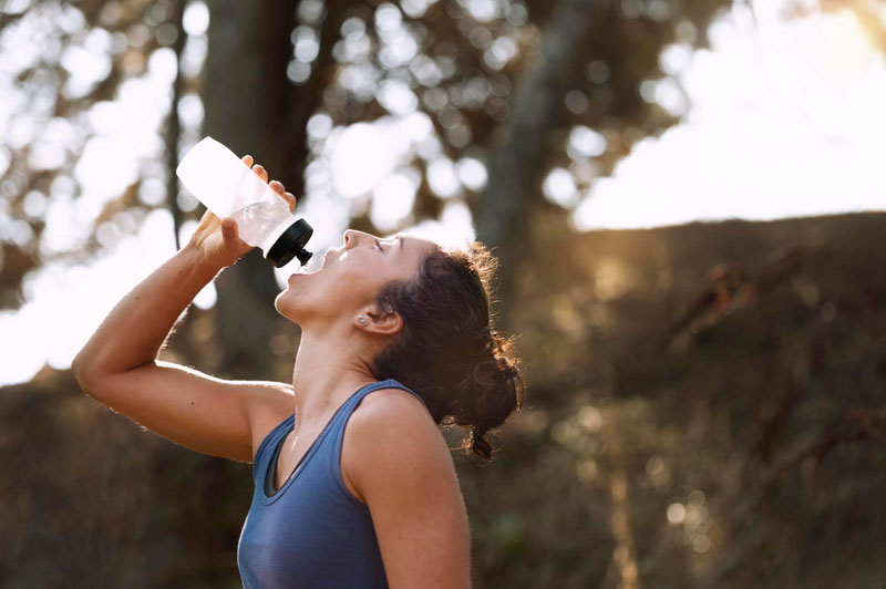 The Benefits of Staying Hydrated and How to Achieve It